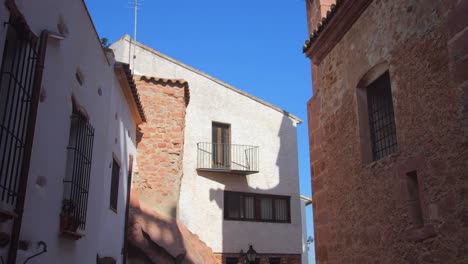 Old-historic-medieval-streets-of-Vilafames,-Castellon,-Spain---medium-shot