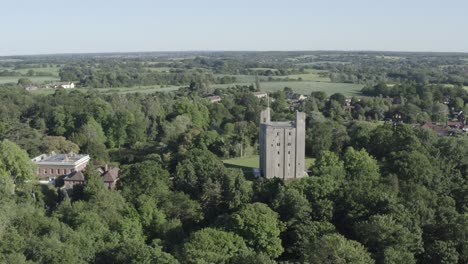 Stunning-view-across-lush-green-countryside-with-Hedingham-castle,-Halstead
