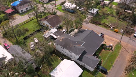 Hurricane-damaged-homes-in-Norco,-Louisiana-post-hurricane-Ida