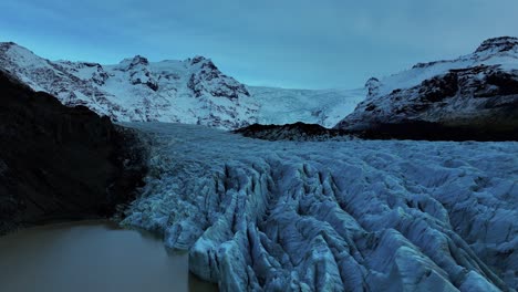 Vista-Panorámica-Del-Glaciar-Svinafellsjokull-En-El-Sur-De-Islandia---Toma-Aérea
