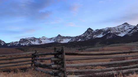 4K-Rocky-Mountain-Ranch--Dolly-Left-to-Right