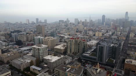 Luftbild-Mit-Blick-Auf-Den-Bezirk-Nob-Hill-Und-Polk-Gulch-In-San-Francisco,-USA---Pfanne,-Drohnenaufnahme