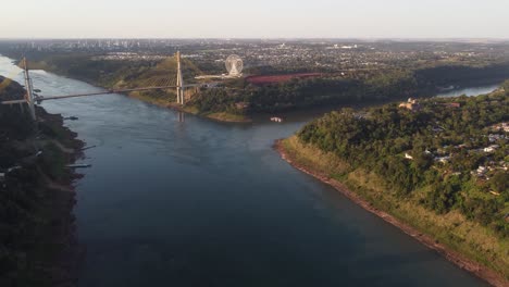 Internationale-Brücke-Der-Integration-über-Den-Fluss-Uruguay,-Die-Sao-Borja-In-Brasilien-Und-Santo-Tomé-In-Argentinien-Verbindet