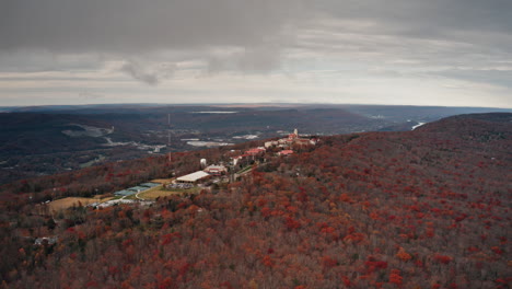 Aerial-Timelapse-of-a-rotating-shot-of-Covenant-College-on-Lookout-Mountain