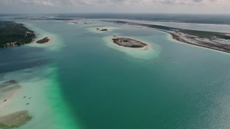 Aerial-Shot-Of-Archipelago-In-Riviera-Maya-Distinctive-Bay-In-BACALAR,-Mexico,-America