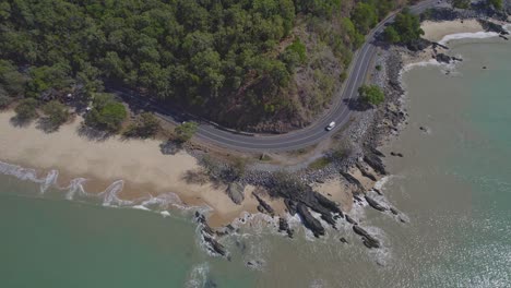 Captain-Cook-Highway-Along-The-Rocky-Shore-Of-Ellis-Beach-Near-ARABELLA-Point-In-Queensland,-Australia
