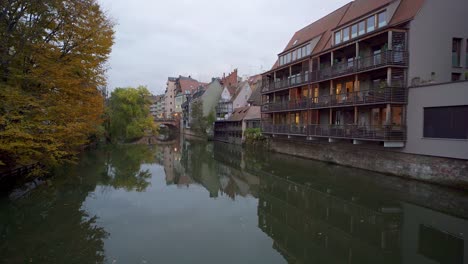 Nuremberg,-panning-view-of-river-and-historic-city-in-autumn