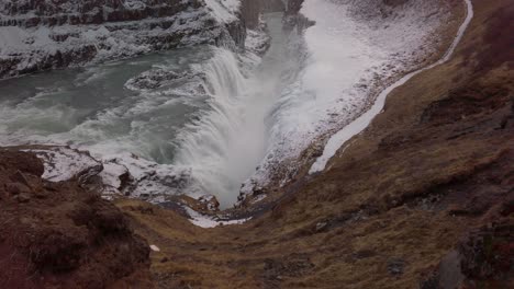Island-Gulfoss-Wasserfall-Im-Winter-24-Fps