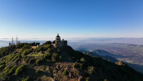 Light-Beacon-at-the-Top-of-Mount-Diablo-Summit,-State-Park,-Walnut-Creek-Danville-California