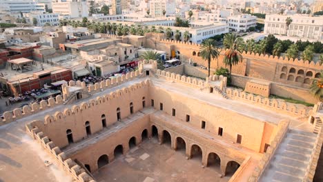 Historische-Ribat-Festung-Enthüllen-Stadtbild-Von-Sousse-In-Tunesien
