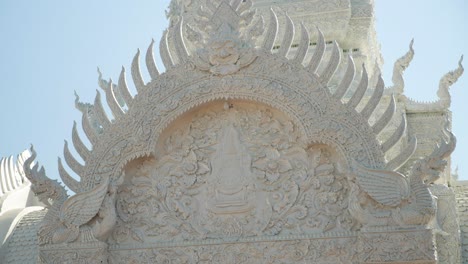 Hermoso-Templo-Blanco-En-Tailandia