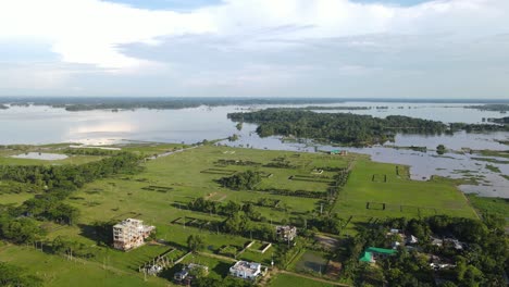 Vista-Aérea-De-La-Zona-De-Inundación-Con-Parcela-De-Propiedad-Inmobiliaria-En-Bangladesh,-Sylhet