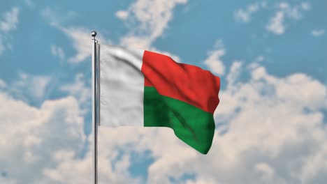 Bandera-De-Madagascar-Ondeando-En-El-Cielo-Azul-Video-Realista-4k