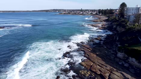 Aerial-Drone-shot-over-rocky-point-at-Cronulla,-NSW-4k-30fps