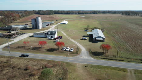 Farmland-property-in-Burgaw,-North-Carolina-establishing-orbiting-aerial
