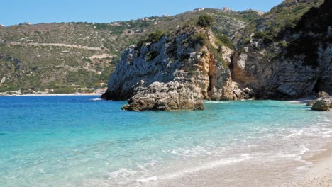 Turquoise-Ocean-Of-Agia-Eleni-Beach-In-Kefalonia,-Greece---wide,-static