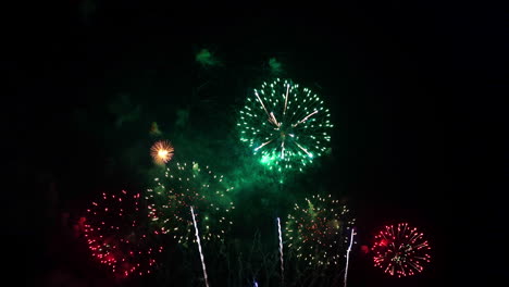 Multiple-colorful-fireworks-fill-the-night-sky.