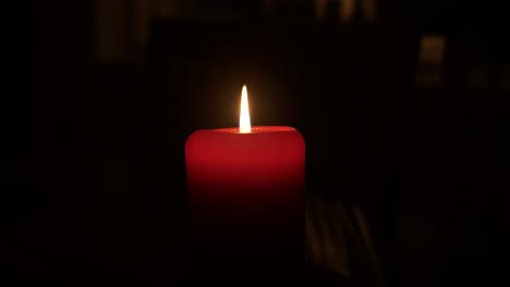 atmosphere-of-a-lit-candles-at-night