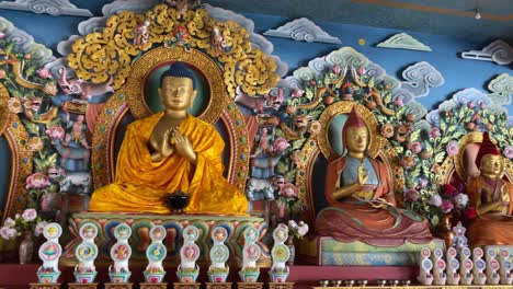 Statue-of-Buddha-and-other-religious-leaders-at-Lava-Monastery-at-Lava-Kalimpong-West-Bengal-India
