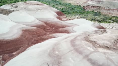 Strange-Rocky-Sandstone-Eroded-Hills-in-Utah-Desert,-Earth's-Natural-Wonder