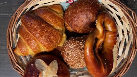 Freshly-baked-croissants-on-the-Breakfast-table