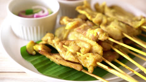 Pork-satay---Grilled-pork-served-with-peanut-sauce-or-sweet-and-sour-sauce
