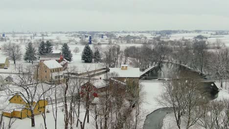 Large-homes-in-American-village-in-winter-establishing-shot