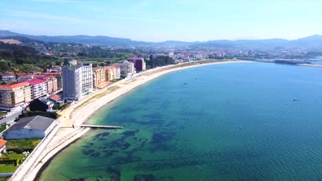 Aerial-view-of-"La-Concha"-beach,-in-Villagarcia-de-Arosa