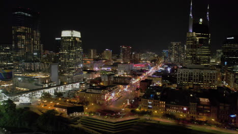 Vista-Panorámica-Del-Centro-De-Nashville-Durante-La-Noche-En-Tennessee