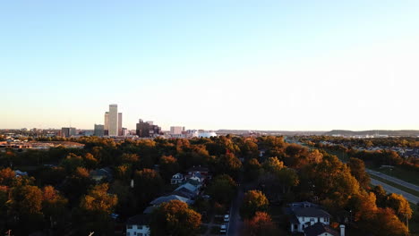 Aerial-dolly-shot-of-the-skyline-of-downtown-Georgia-with-stunning-autumnal-trees