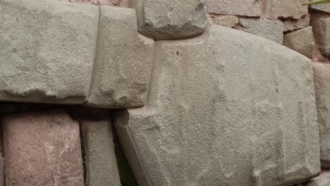 Animal-shape-on-Incan-walls-in-Cusco,-Peru-4k-50fps