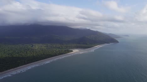 Panoramic-View-Over-Tropical-Seascape-Of-Daintree-National-Park-In-Far-North-Queensland,-Australia---aerial-drone-shot