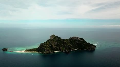 Fidschi---Fliegen-In-500-Metern-Höhe-über-Einer-Schiffbrüchigen-Insel