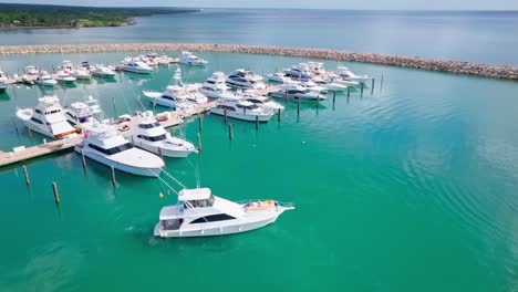 Drone-flight-shows-leisure-yachts-moored-at-Marina-Casa-de-Campo,-La-Romano