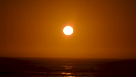 Schöner-Sonnenuntergang-In-Kalifornien-Am-Strand