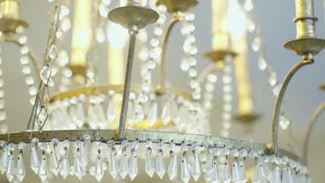 Spectacular-vintage-chandelier-with-modern-lightbulbs.-Close-up