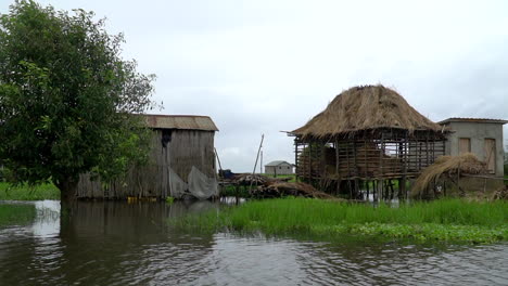 Ganvie,-Das-Schwimmende-Dorf-Benin,-Afrika