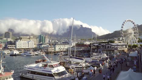 Victoria-and-Alfred-Waterfront-in-Cape-Town-and-Cloudy-Table-Mountain