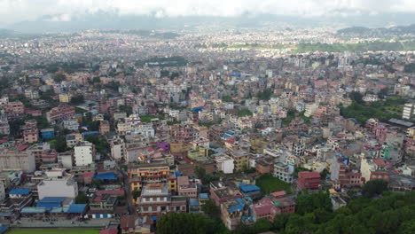 Aerial-Rising-Shot-of-Kathmandu,-the-capital-city-of-Nepal