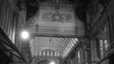 Leadenhall-covered-market-in-the-City-of-London-in-black-and-white