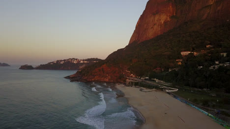 Sunrise-at-Praia-Do-Pepino-overlooking-a-mountain