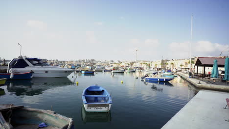 Flota-De-Barcos-De-Pesca-Inundados-Atracó-En-Marsaxlokk-Malta