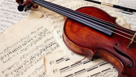Close-Up-of-Classic-Violin