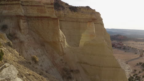 Kodachrome-State-Park-Mountain-Cliffs-Vista-Aérea,-Utah,-Estados-Unidos