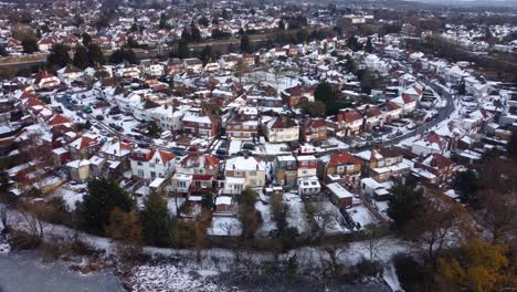 London-suburban-town-with-snow-in-winter