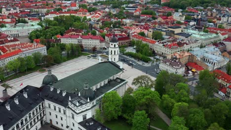 Aerial-View-Of-Palace-Of-The-Grand-Dukes-Of-Lithuania-Next-To-Basilica-In-The-Main-Square-Of-Vilnius-Old-Town