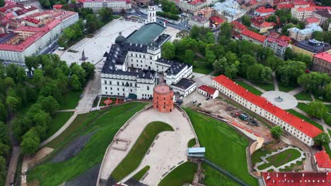 Historisches-Symbol-Der-Stadt-Vilnius---Gediminas-Burgturm-In-Litauen