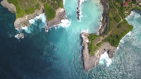 Aerial-Shot-Of-Pristine-Bali-Destination,-Nusa-Ceningan-Blue-Lagoon