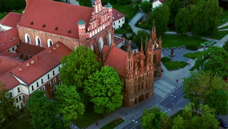 Beautiful-Old-Town-And-Old-Architecture-In-Vilnius-City---aerial-shot