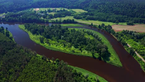 Szenische-Luftlandschaftsansicht-Des-Flusses-Neris-In-Litauen